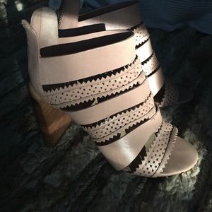 See by Chloé perforated Star open toe heels sz 38